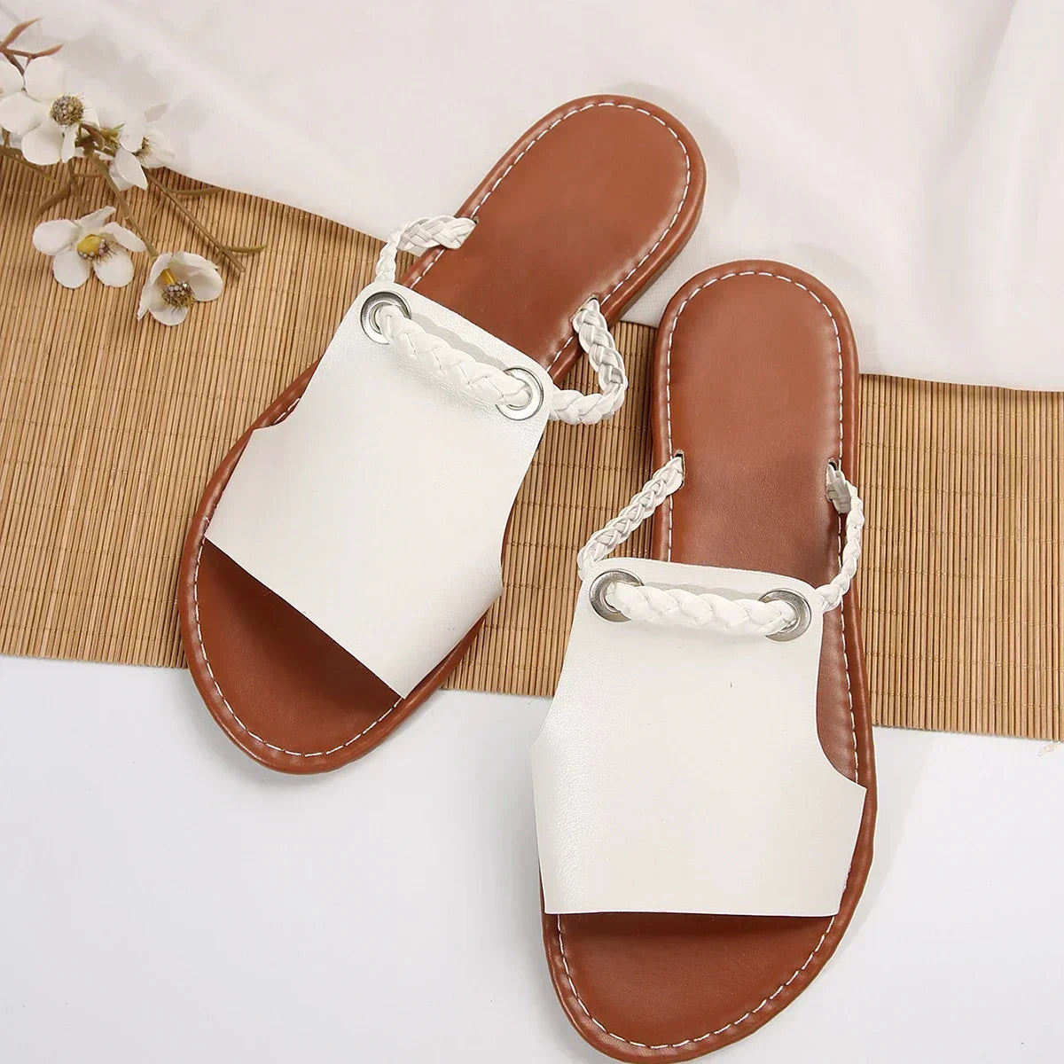 Women Flat Casual Slippers Summer 2024 New Woman Fashion Dress Sandals Beach Bohemian Shoes Femme Home Slides