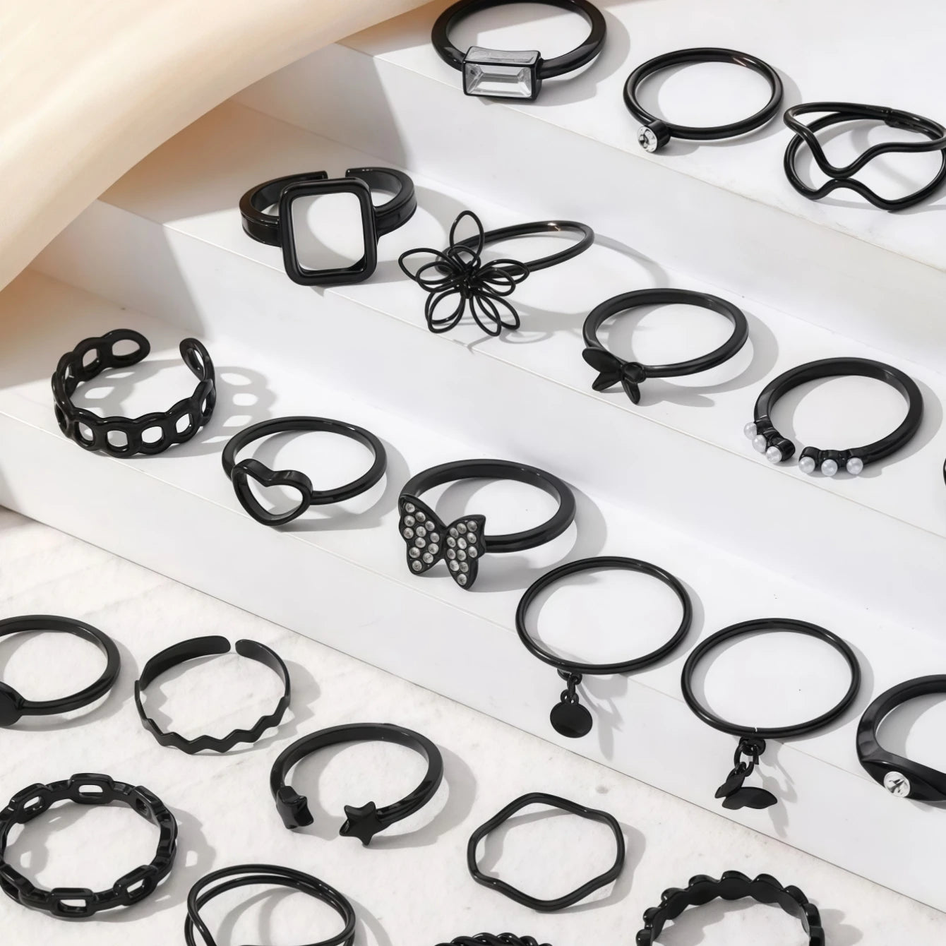 12/24/36/48/100Pieces Fashion Hollow Rings Set For Women Mix Style Trendy Butterfly Flowers Snake Daily Jewelry Party Gifts