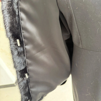 Black Horizontal Lapel Ladies' High-End Mink Fur Coat, Handcrafted