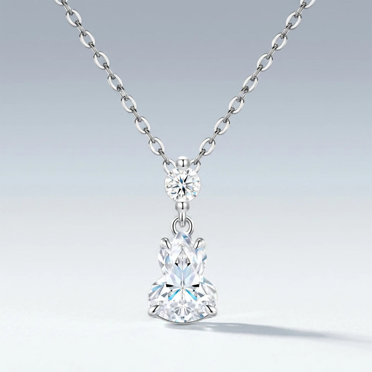 925 Sterling Silver Moissanite Pendant Necklace Sparkling D VVS1 Chain Exquisite Gourd Shape Design Moissanite Gemstone Necklace For Women Wonderful Birthday Engagement Anniversary Valentine’S Day Gift For Girl Friend Wife