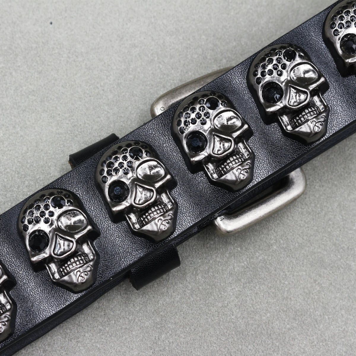 Heavy Metal Punk Belt Genuine Leather Hip Hop Belts For Men Cross Rivet Jeans belt male Strap Ceinture Homme designer belt