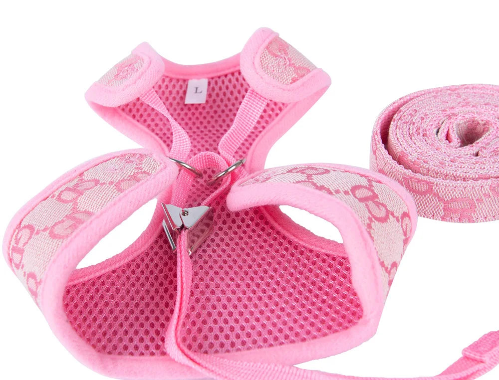 Tide brand pet chest back strangulation dog leash set dog walking rope cat adjustable dog chest back.