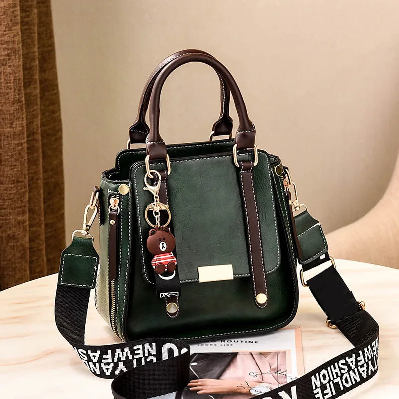 Luxury Brand Designer Women'S Handbag Fashion New Trend Shoulder Bag Classic Retro Crossbody Bag Commuting Small Square Bag