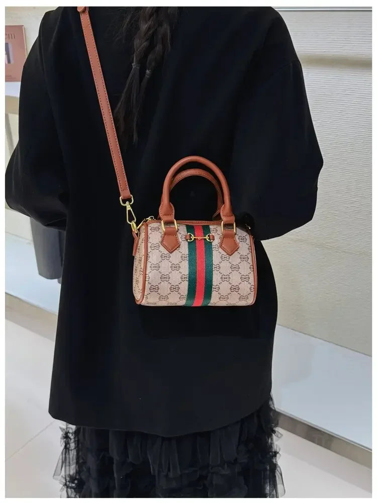 High-end Leather Diaper Bag for Ladies Vintage Fashionable Simple Commuter Backpack Business Mens Womens