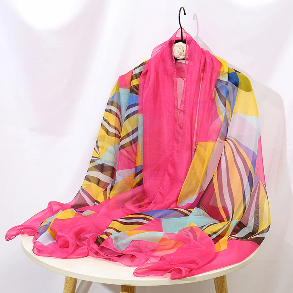 Wholesale Women Fashion Chiffon Scarf For Muslim Hijab Peony Flower Bandana Summber Beach Sarong Printed Soft Beach Scarf Shawl