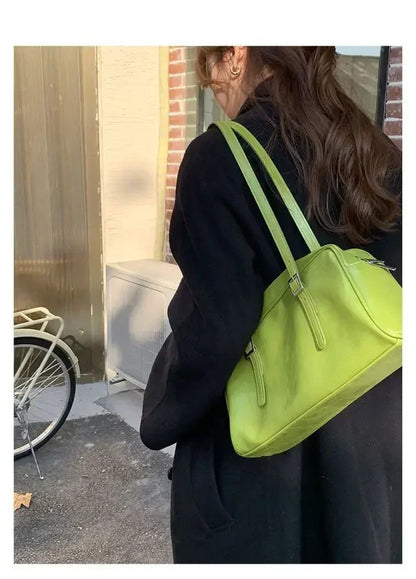 2026 Luxury Designer Handbags Pure Color Causal Bag Big Capacity Pillow Underarm Bag Green Commuter Shoulder Bags for Women