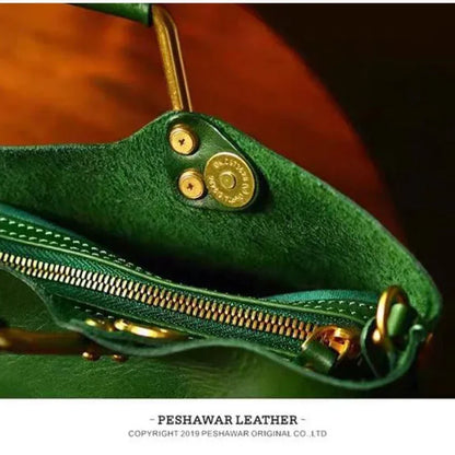 Luxury Leather Green Bucket Bag Retro Metal Handle Large Capacity Tote Bag Fashionable Casual Solid Color Shoulder Bag