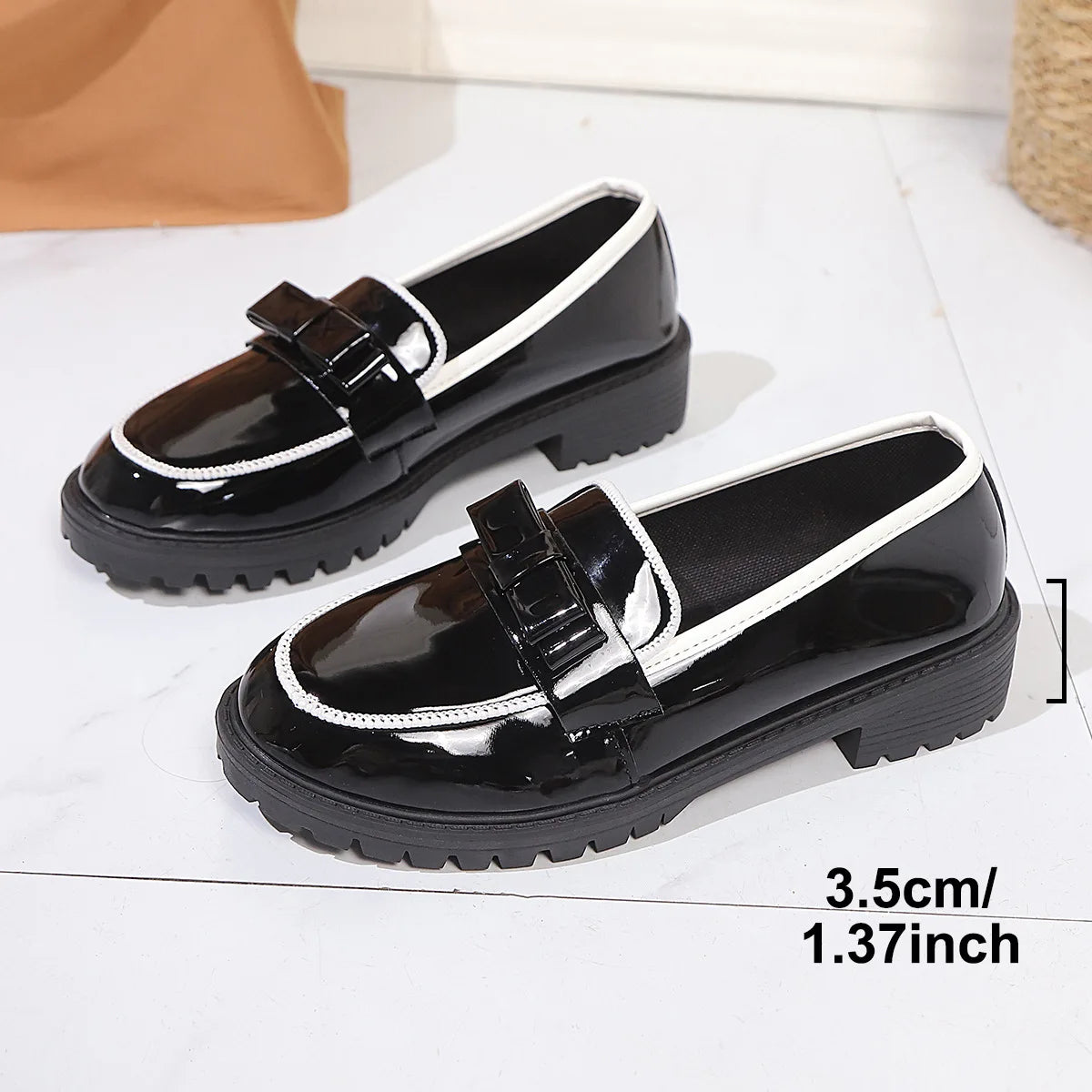 European and American Luxury Womens Leather Shoes Autumn New Outdoor Leisure Loafers Fashion Lacquer Leather Women's Shoes