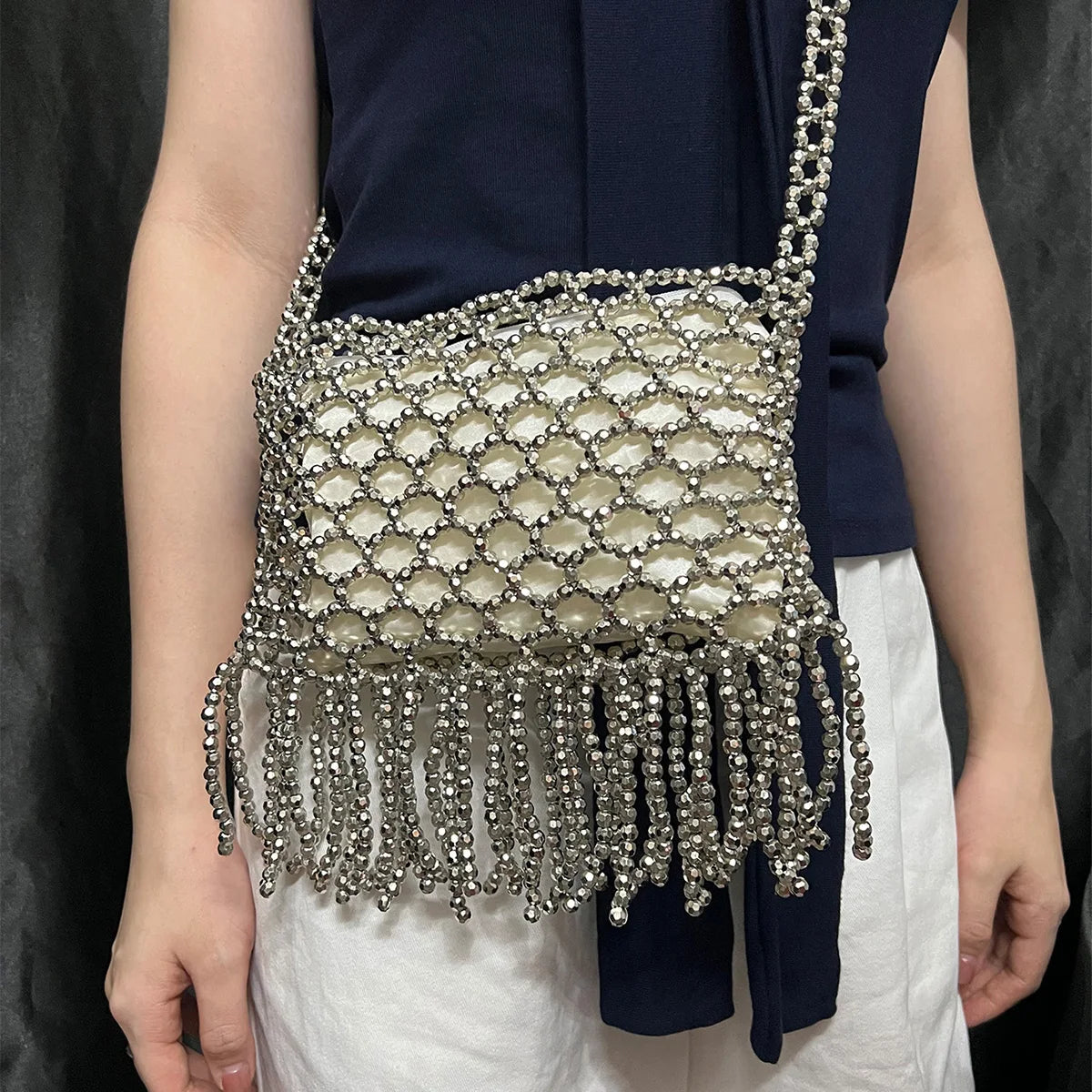 New European and American retro tassel handmade bead woven bag, niche, simple, versatile, single shoulder crossbody bag