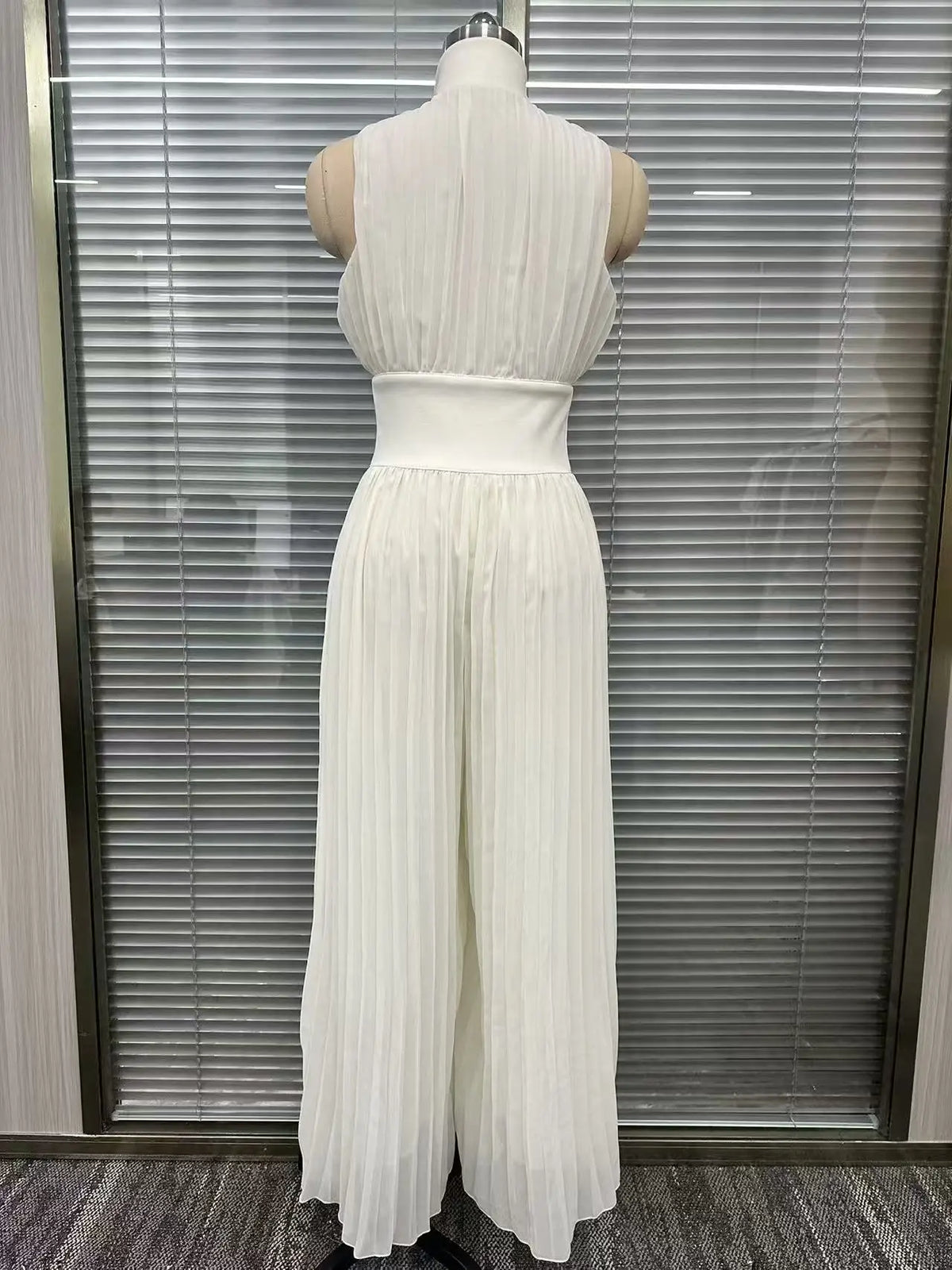 Sexy Deep V Neck Hollow Zip Jumpsuit Women's Spring Solid High Waist Wide Leg Romper Summer Sleeveless Pleated Vacation Overalls