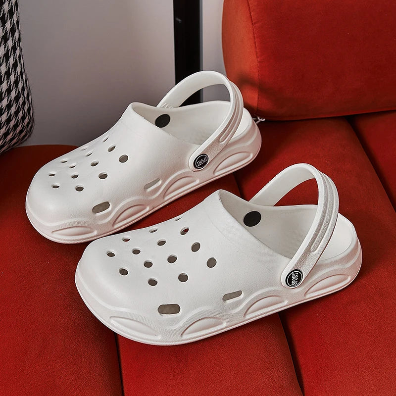 Summer Comfortable Clogs Slippers for Women Lightweight Anti Slip Beach Sandals Woman Fashion White EVA Waterproof Garden Shoes