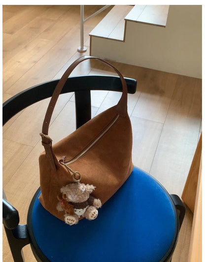 Punk Style Rivet Design Soft Leather Underarm Bags Women Solid Color Casual Shoulder Bag Large Capacity Lady Handbags bolsas