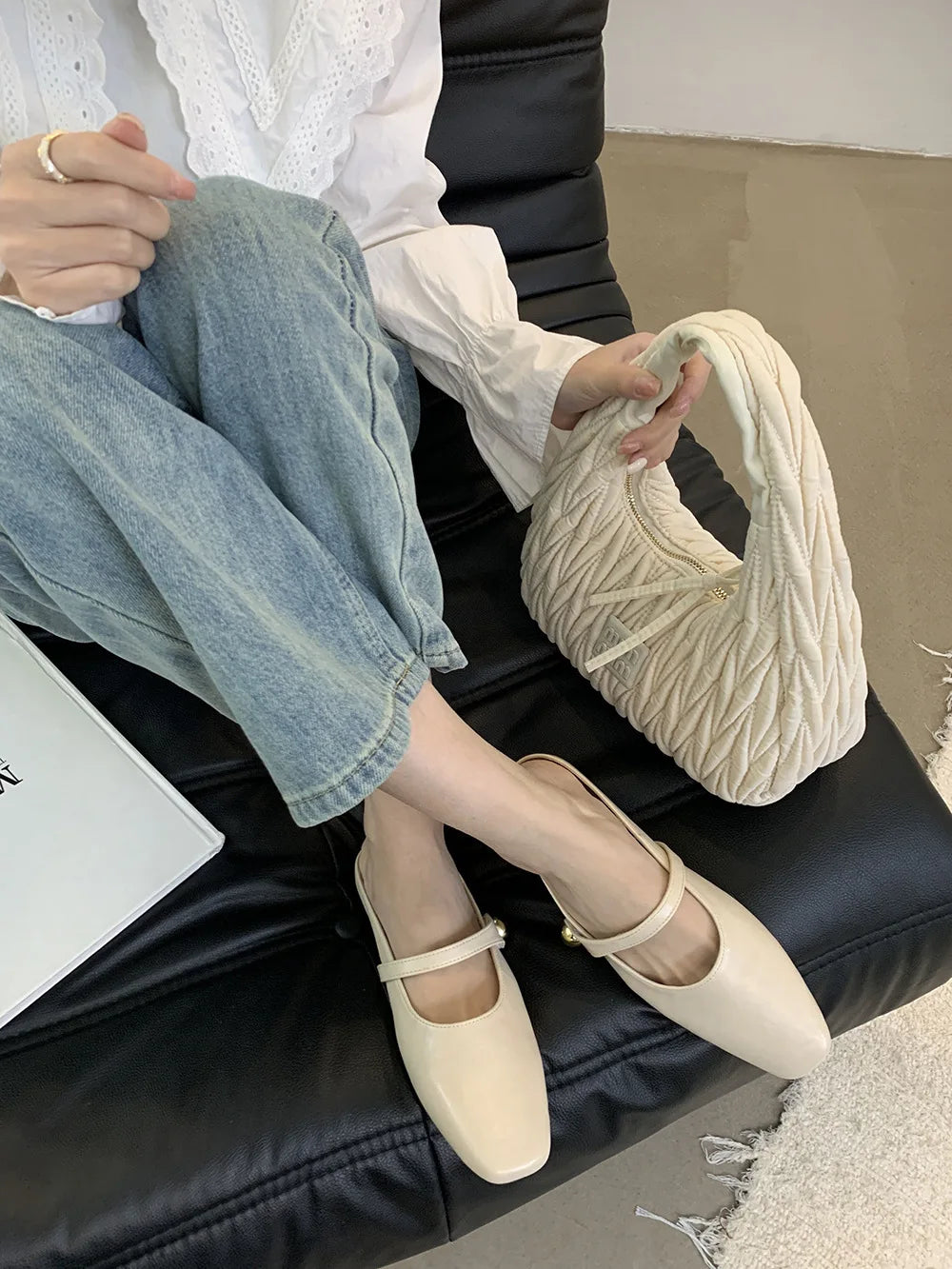 Soft Leather 2025 Ins Silver Buckle Strap Casual Shoes Fashion Flats Elegant Glitter Metallic Mules Shoes Cover Toe Slippers