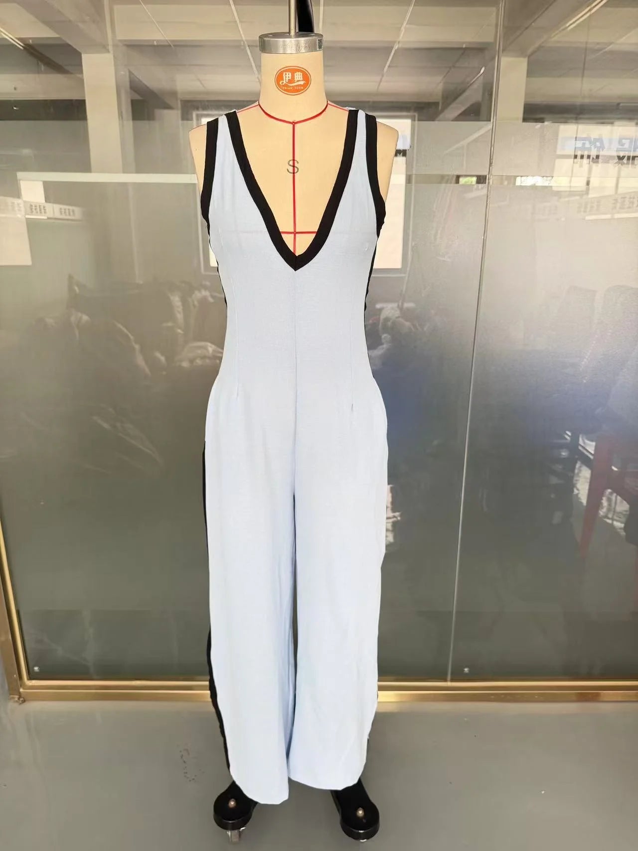 Women Color Block Deep V Neck Sleeveless Jumpsuit Side Stripe Wide Leg Pants Casual Pocket Romper Elegant Party Long Jumpsuits