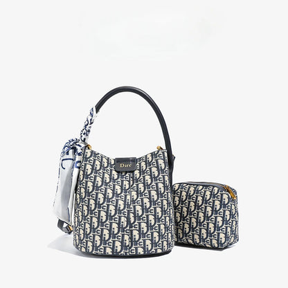 Vintage Light Luxury Bucket Bag Handbag for Women 2026 New Spring High-End Versatile Commuting Shoulder and Crossbody Bag