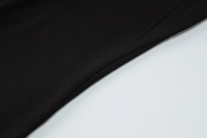Hugcitar Ribbed Halter Backless Solid Button Sexy Bodycon Skinny Jumpsuit Summer Women Fashion Vacation Romper Streetwear Club