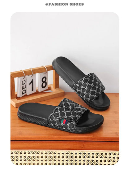 Summer men's slippers fashion comfortable breathable slippers indoor bathroom sandals plus size casual outdoor beach shoes 47