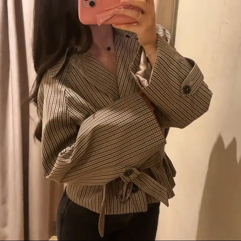 Long Sleeve Plaid Cropped Trench Coat Women Lapel Double Breasted Belted Waist Loose Checkered Short Jacket Lady Autumn Coats