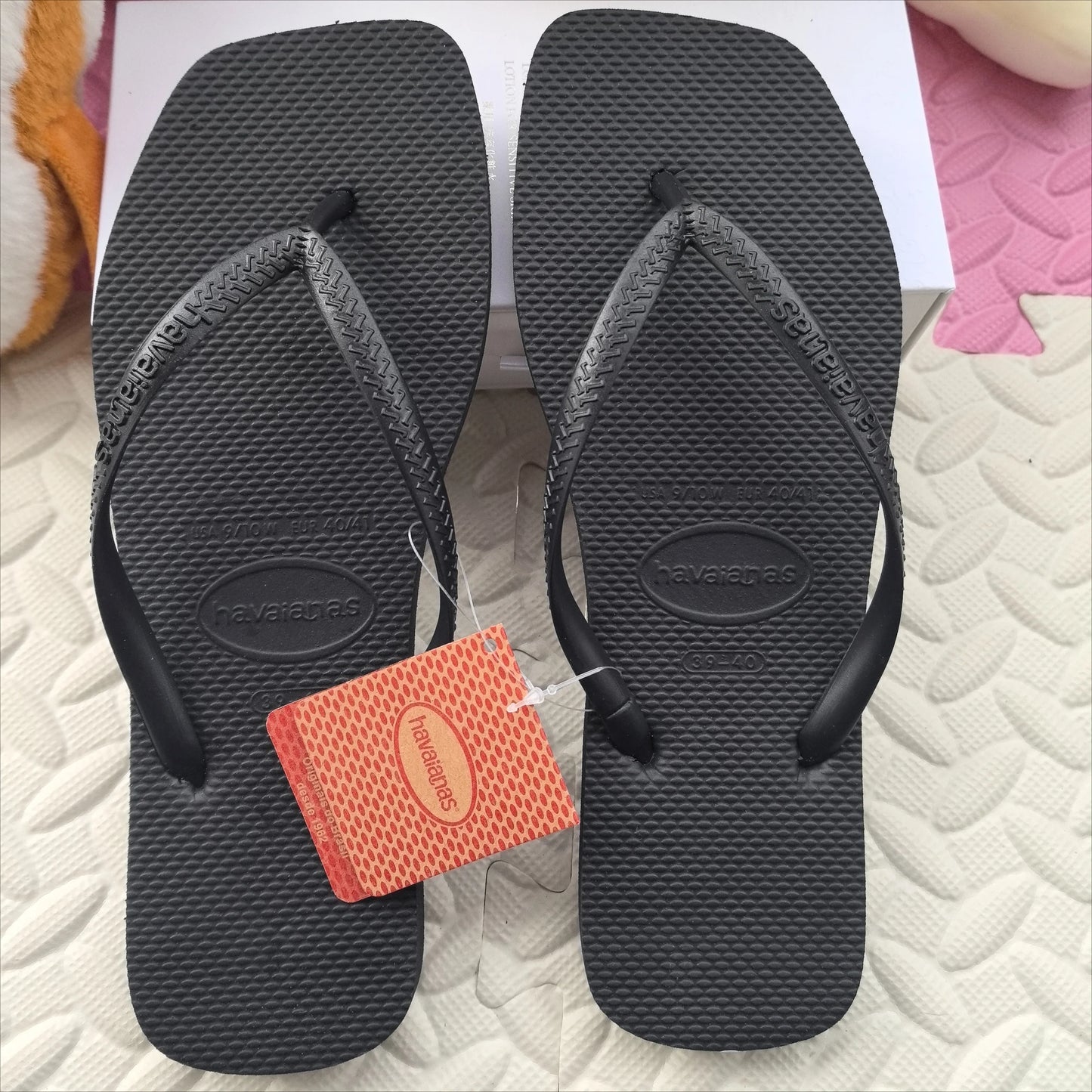 Summer 2026 New Women's Square Toe Flip Flops Outdoor Beach Sandals Luxury Women's Casual Slippers Size 35-42 Women's Shoes