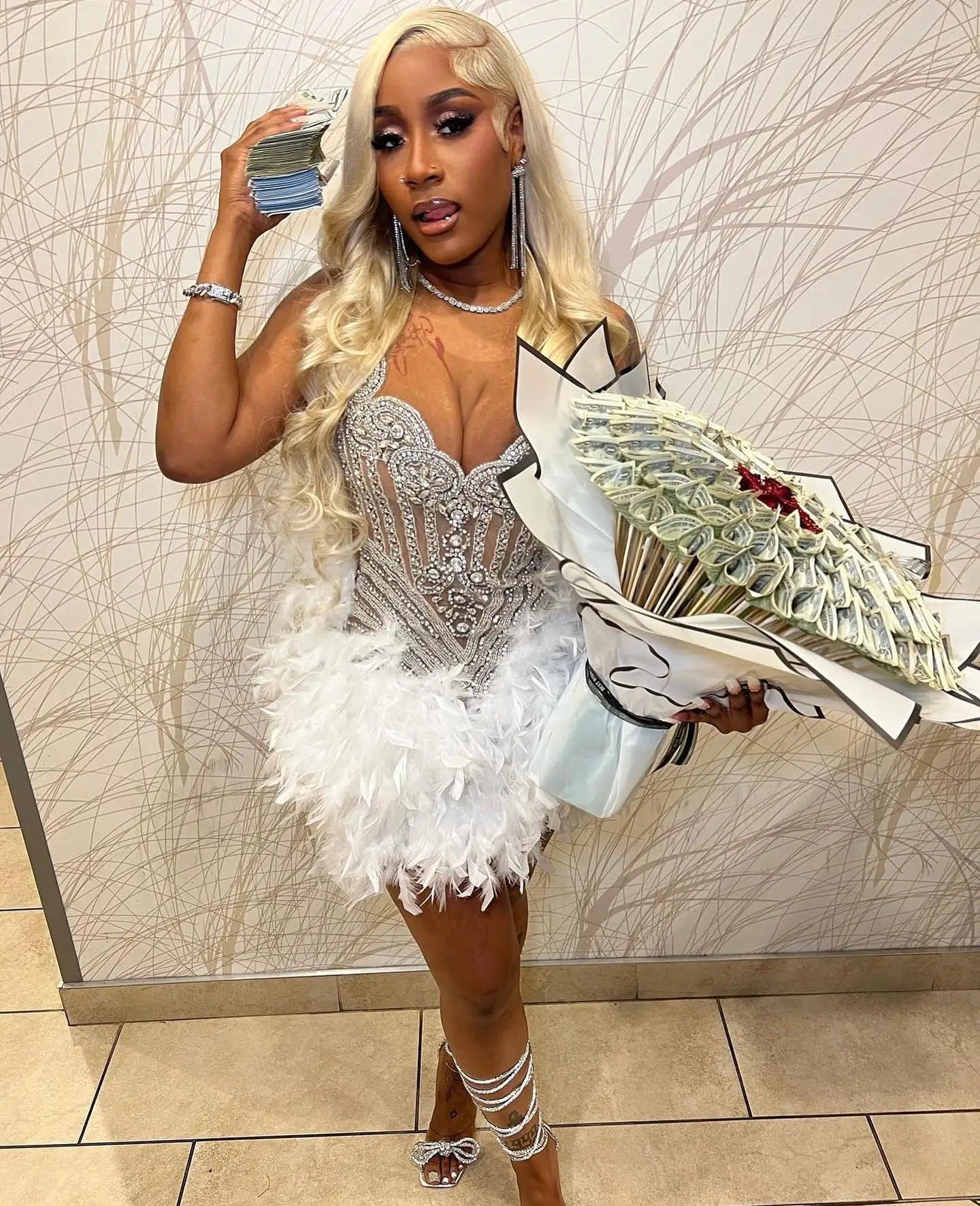 Glitter Gold Diamonds Prom Dress 2025 For Black Girls Glitter Bead Crystal Rhinestones Birthday Party Cocktail Senior Customized