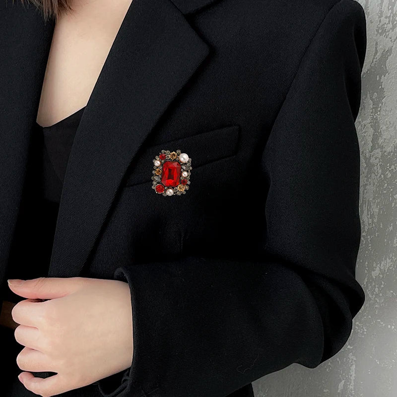 EASYA 2024 New Rhinestone Gemstone Shape Woman Clothes Brooch Classic Wedding Party Dress Crystal Accessories