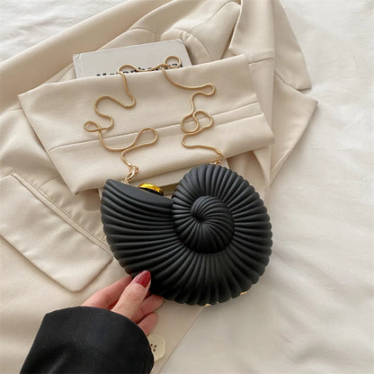 Fashion Lipstick Bag Ladies Gold Conch Dinner Bag High Quality Acrylic Super Mini Crossbody Bag Women Cute Fun Creative Handbag