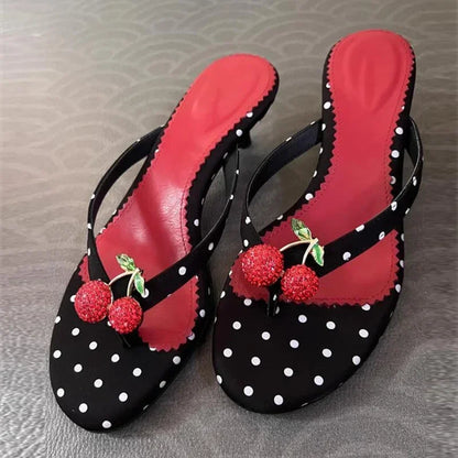 Retro Polka Dot Kitten Heel Design Brand Slippers Women Luxury Crystals Cherry Decoration Slide Sandals Sexy Clip Toe Flip Flops