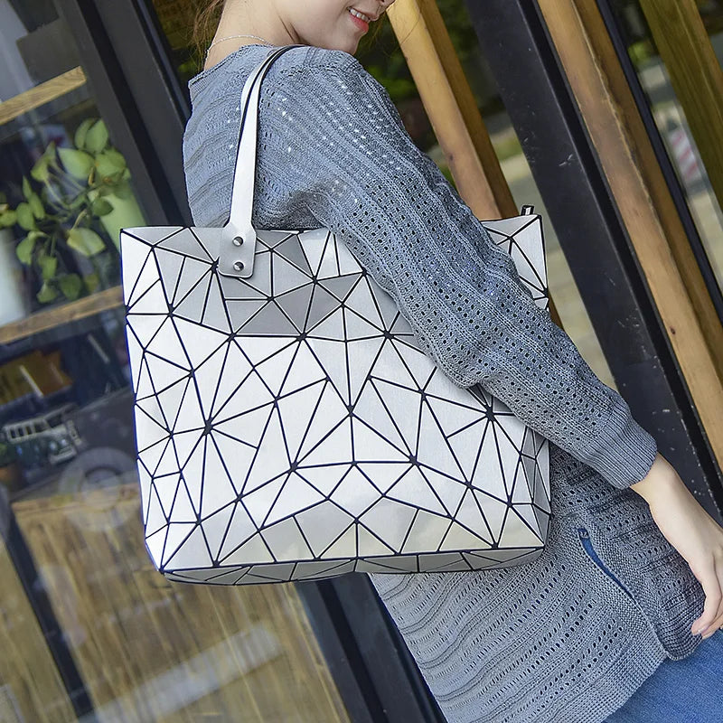 New Silver Handbags Bags For Women 2026 Summer Large Tote Bag Ladies Geometric Messenger Shoulder Bag Beach Luxury Designer