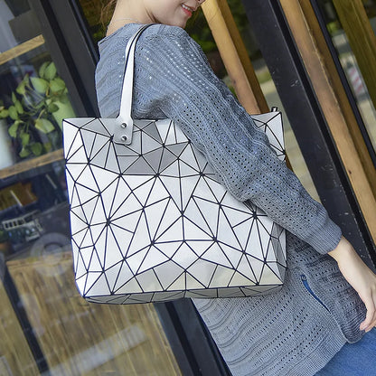 New Silver Handbags Bags For Women 2026 Summer Large Tote Bag Ladies Geometric Messenger Shoulder Bag Beach Luxury Designer