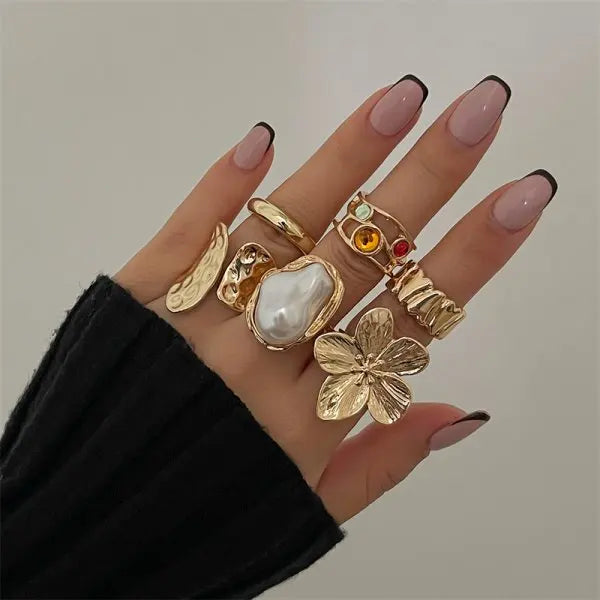 8Pcs/Set Vintage Pink Metal Flower Ring Set for Women Punk Elegant Baroque Pearl Knuckle Joint Ring Party Daily Wear Jewelry