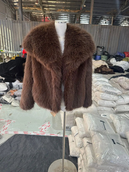 Women's Winter Fur Coat Mink Fur Large Lapel Fluffy Short Top in Large Size for Warmth And Style