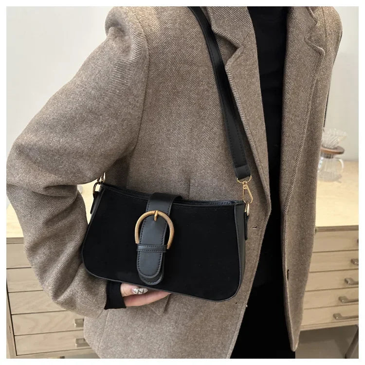 Woman Faux Suede Underarm Shoulder Bag Zipper Fastener Fashionable Cross Body Bags for Small Square Bag Suitable Daily Outfit