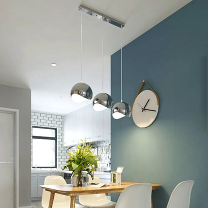Nordic Plating Sliver Globe Ball Mirror Pendant Lights E27 Iron Hanging Lamp luxury Silver Brass Art Kitchen Hotel Pendant Lamp