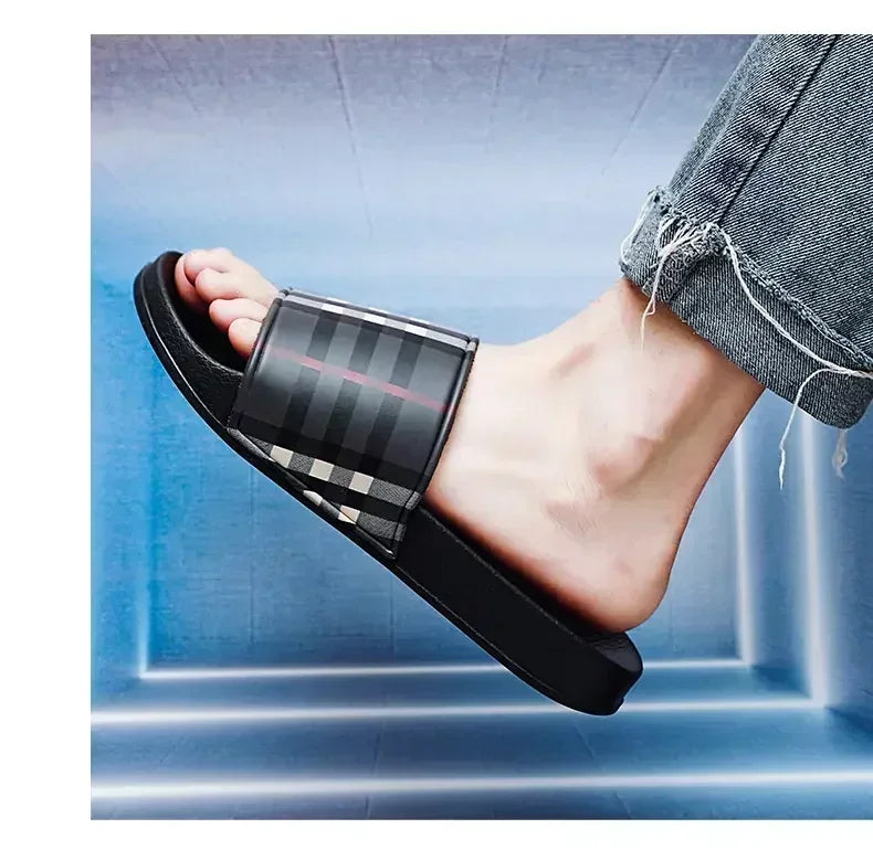 Beach Sandals Stylish Casual Men's Shoes Light Outdoor Breathable Wading Slippers Bathroom Family Men Chaussures Homme Luxe