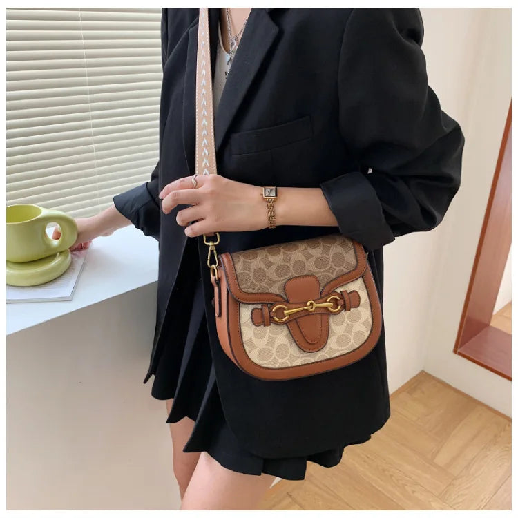 Women Retro Print Saddle Crossbody Bag Luxury Horse Bit Buckle Small Shoulder Bag Fashion PU Leather Ladies Daily Handbag