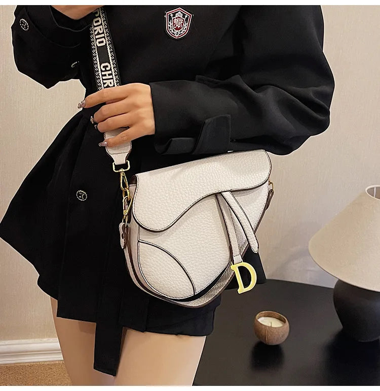 IMJK 24*20*6cm Hot Selling Light Luxury Underarm Saddle Bag, New Niche Design, Casual Shoulder Crossbody Bag Bags