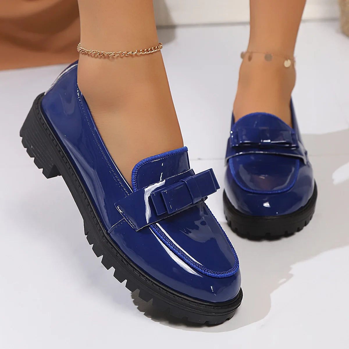 European and American Luxury Womens Leather Shoes Autumn New Outdoor Leisure Loafers Fashion Lacquer Leather Women's Shoes