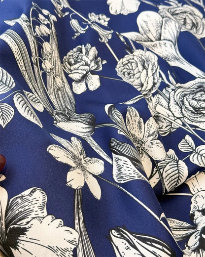 2026 Luxury Brand Square Scarf Design Shawl Wrap 90cm Print Twill Silk Women Hijab Female Foulard Headband Bandana