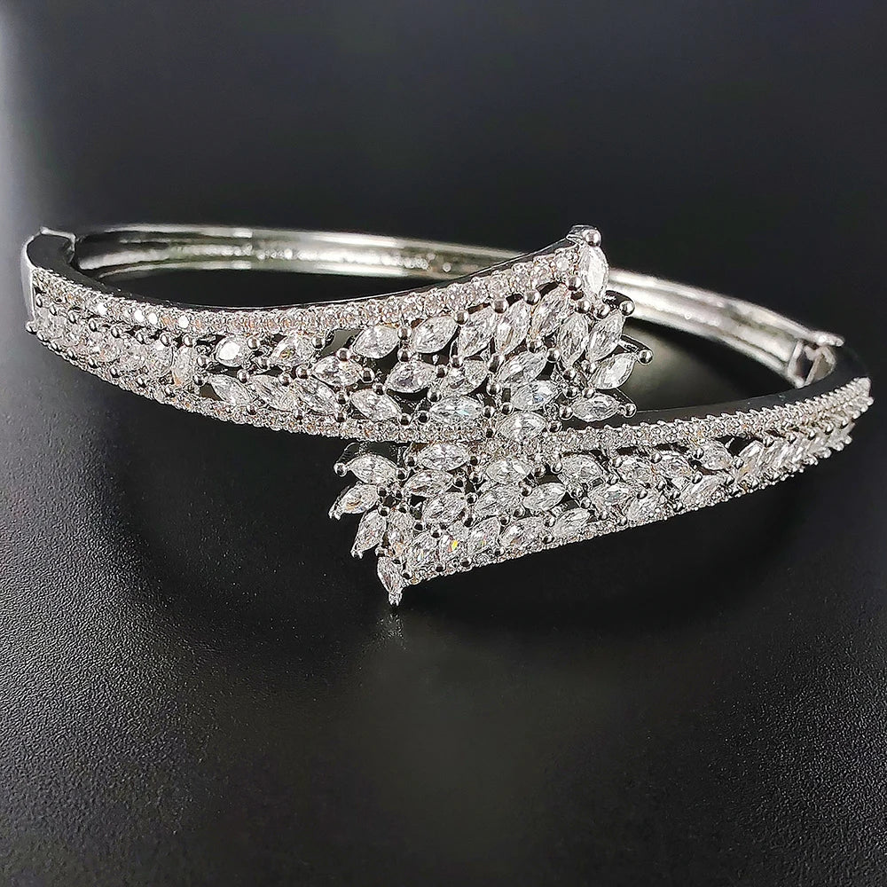 New Arrival Luxury Carved  Bracelet Bangle for Women Anniversary Gift Valentine's Day Gift Jewelry S8258