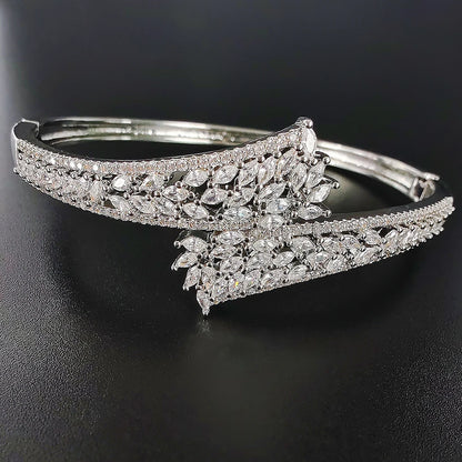 New Arrival Luxury Carved  Bracelet Bangle for Women Anniversary Gift Valentine's Day Gift Jewelry S8258