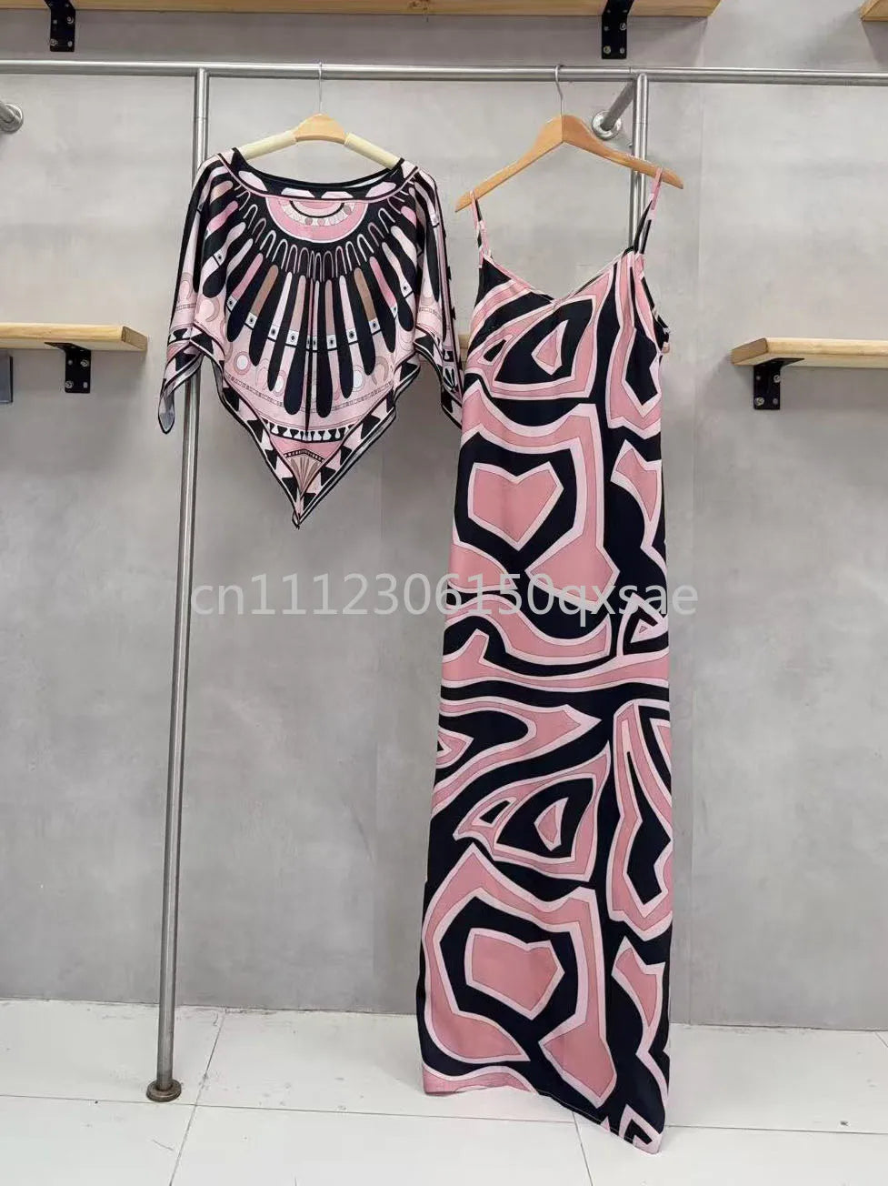 Luxury Design Women's Pink Cloaks Dress Sets with Designer Signature Letter Logo Classic Brand  Women's Top Quality Tops Sets