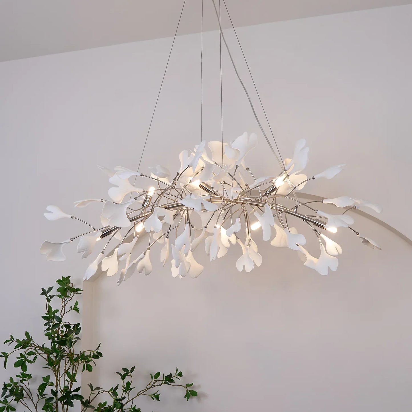 Modern Ceramics White Long Ginkgo Leaf LED Pendant Light Decoration Villa Living Room Ceiling Chandelier Indoor Hanging Lights