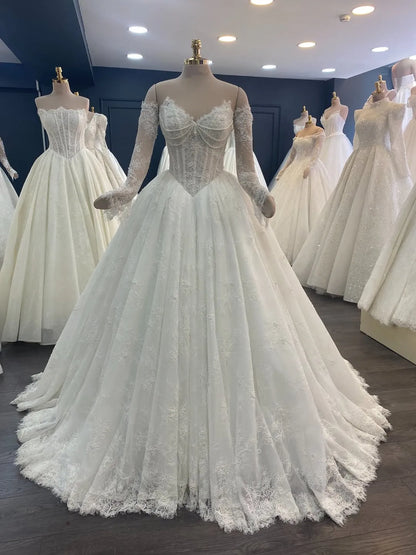 Vintage Princess Lace Wedding Dresses 2026 Sweetheart Long Sleeve Ball Gown Off Shoulder Backless Bride Gown Vestido De Novia