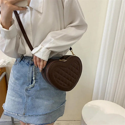 Luxury Love Shaped Shoulder Bag Small Handbags Designer Crossbody Bags Women Sling Purse Red Peach Heart Phone Bag Shoulder Bag