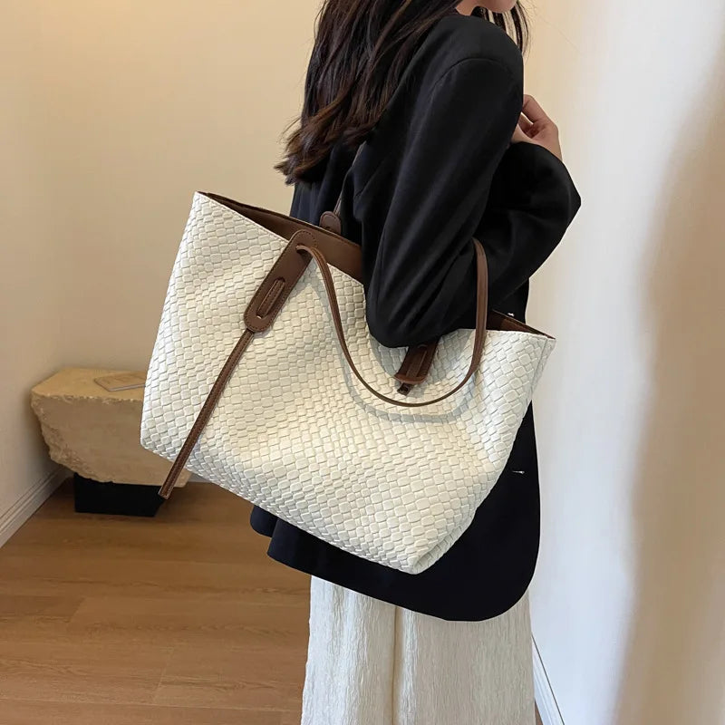 Autumn and Winter Trendy Vintage Rhombic Woven Shoulder Bags Large Capacity Underarm Bag Daily Commuting Bag Casual Handbags