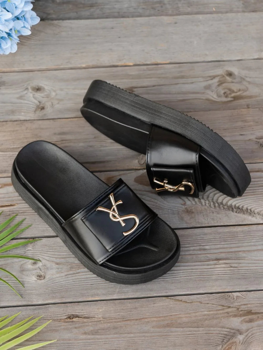 Slippers Luxury Shoes Women Platform Design Slides Fashion Letters Ladies Shoes Casual Slipper Outside Non-slip Slippers Sandals