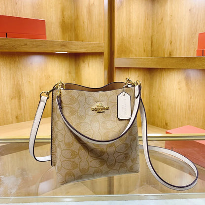 Advanced Women's Bag 2026 New Fashion Luxury Retro Large Capacity Bucket Bag Versatile Single Shoulder Crossbody Bag Trend
