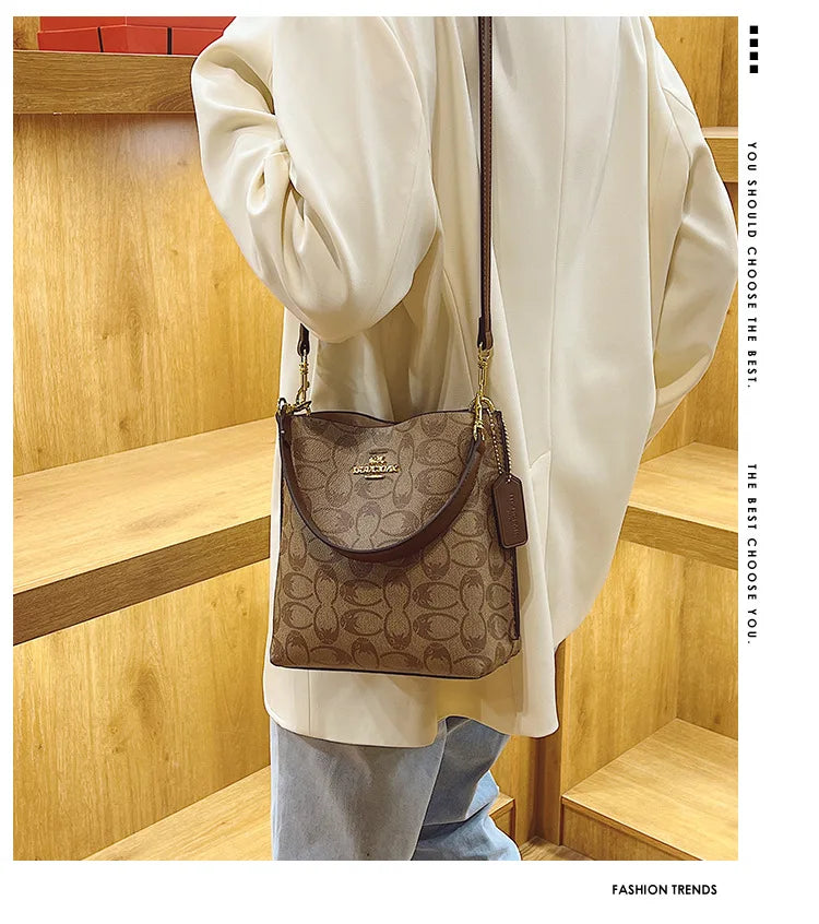 Advanced Women's Bag 2026 New Fashion Luxury Retro Large Capacity Bucket Bag Versatile Single Shoulder Crossbody Bag Trend