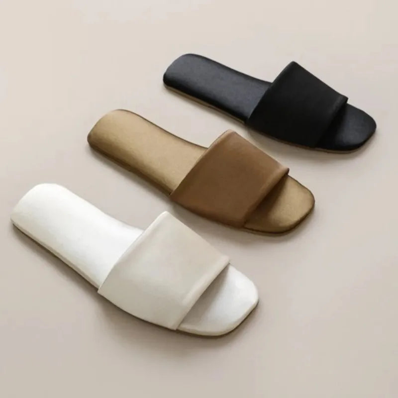 Summer New Women Shoes Premium Feel Flat Bottom Slippers for Woman Elegant Outdoors Slippers Luxury Designer Shoes Zapatos Mujer