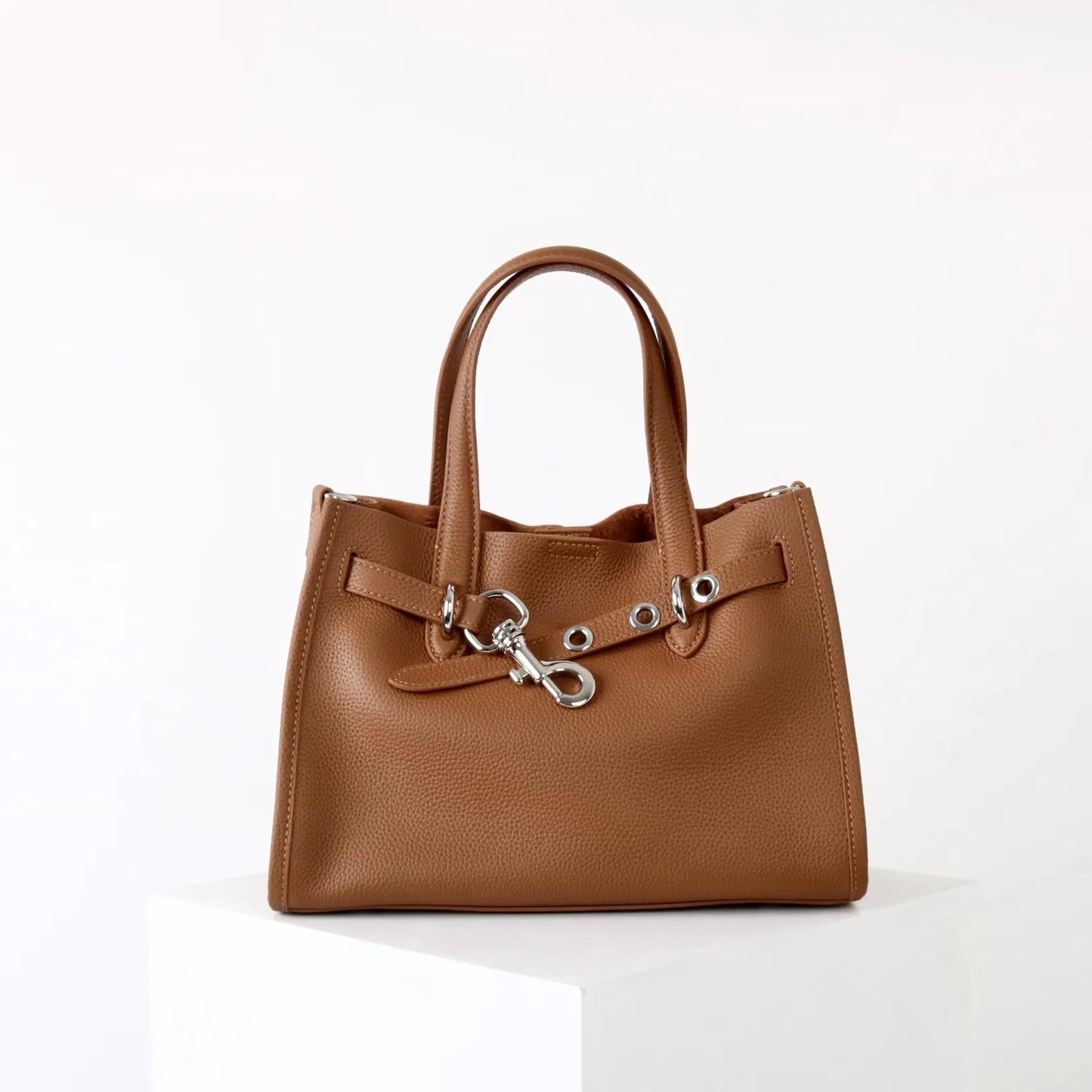 2026 Top grade Women's Genuine Leather Bag High Quality Casual Versatile Handbags Female Shoulder Bags Commute Totes Coffee